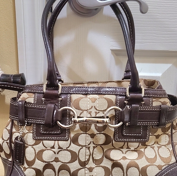 Vintage Coach Handbag 👜 - Picture 8 of 13